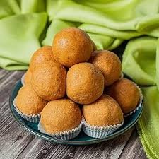 FINE LIFE TRADITIONAL SWEETS BESAN LADOO 400g.