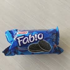 PARLE FAB VANILLA CREME SANDWICH BISCUITS  42.5g